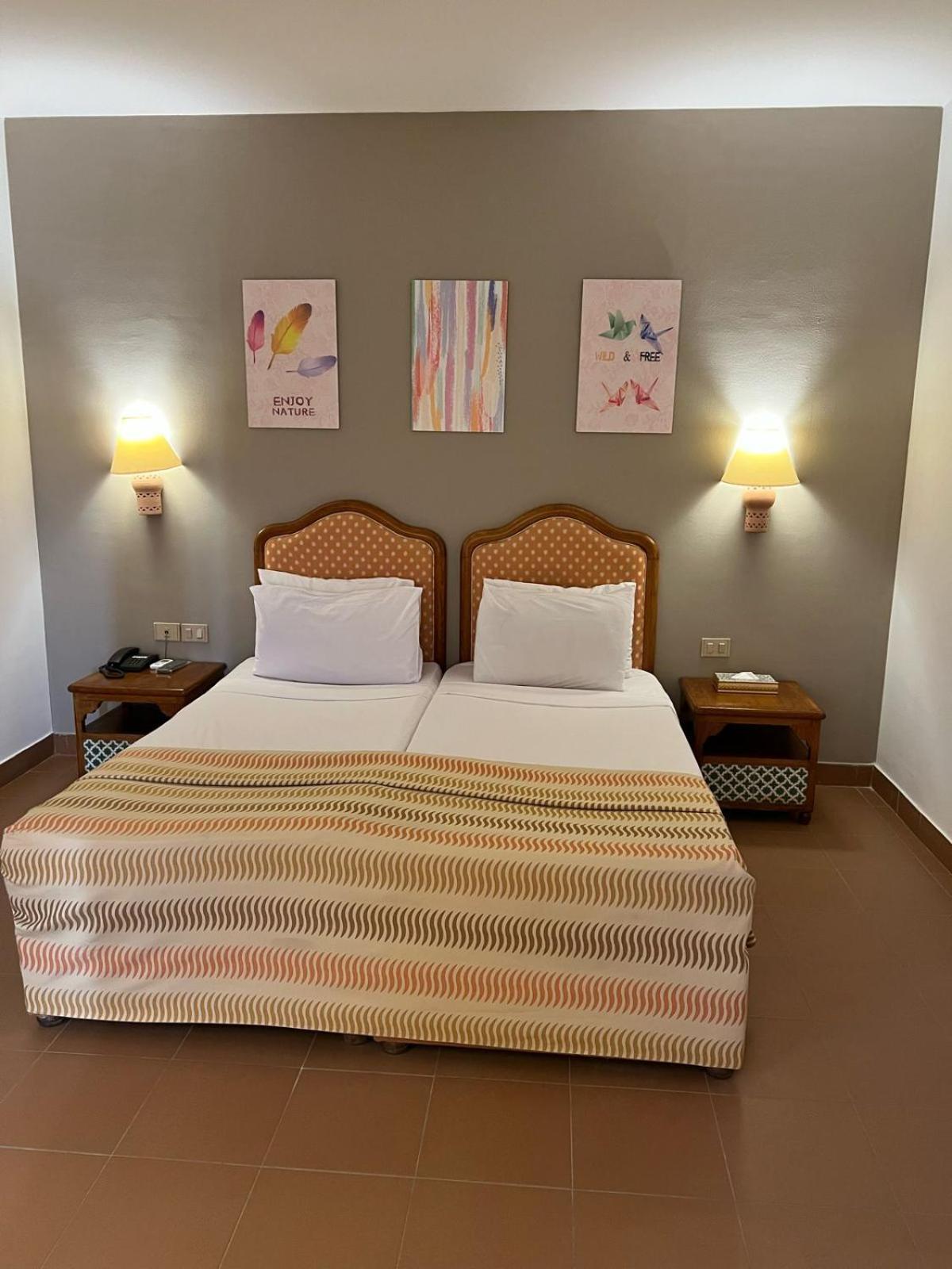 Hotel Domina Coral Bay Oasis à Charm el-Cheikh Extérieur photo